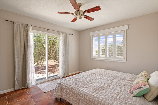 5 Kachina Road, Santa Fe, NM 87508
