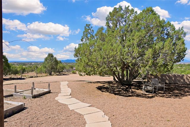 5 Kachina Road, Santa Fe, NM 87508