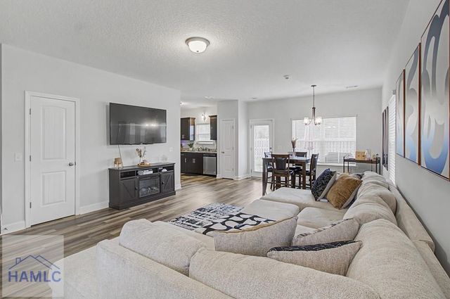 1257 Grayson Avenue, Hinesville, GA 31313