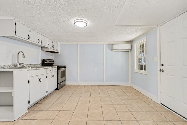 1710 Holly Dr., North Myrtle Beach, SC 29582