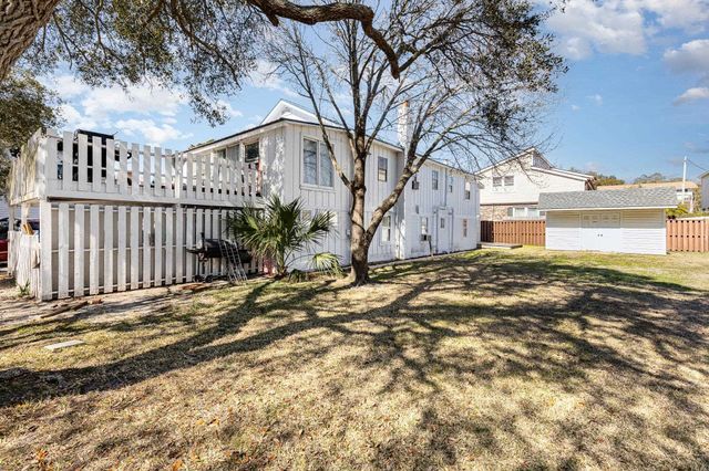 1710 Holly Dr., North Myrtle Beach, SC 29582