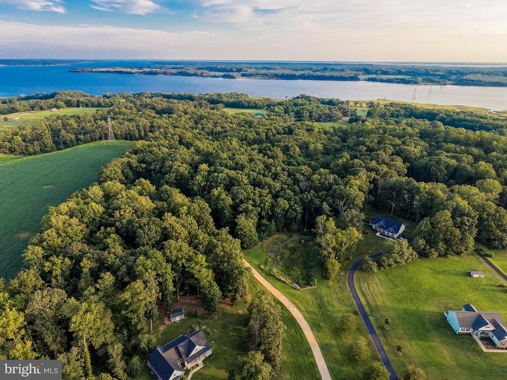 Image 15 of property listing at 12323 NEWPORT RUN PL, Charlotte Hall, MD 20622