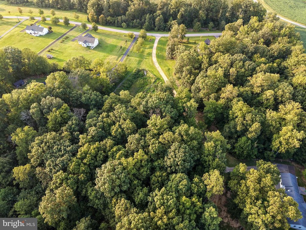 Image 5 of property listing at 12323 NEWPORT RUN PL, Charlotte Hall, MD 20622