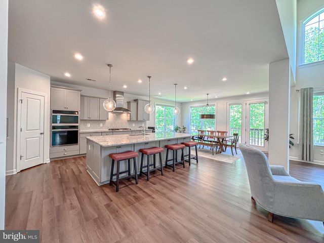 8525 LAROQUE RUN DR, Fredericksburg, VA 22407