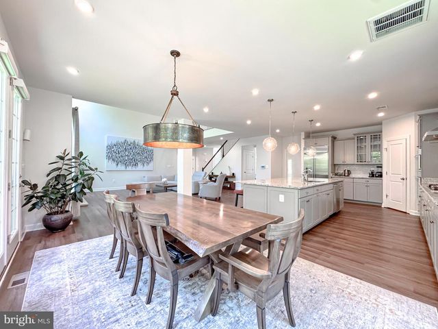 8525 LAROQUE RUN DR, Fredericksburg, VA 22407