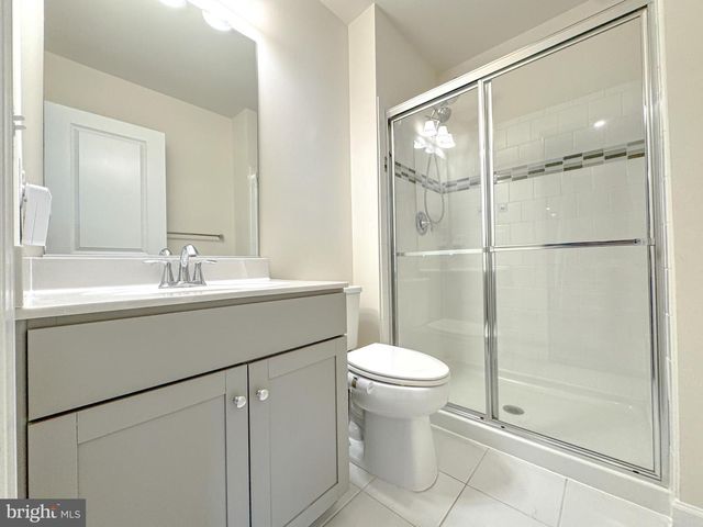 8525 LAROQUE RUN DR, Fredericksburg, VA 22407