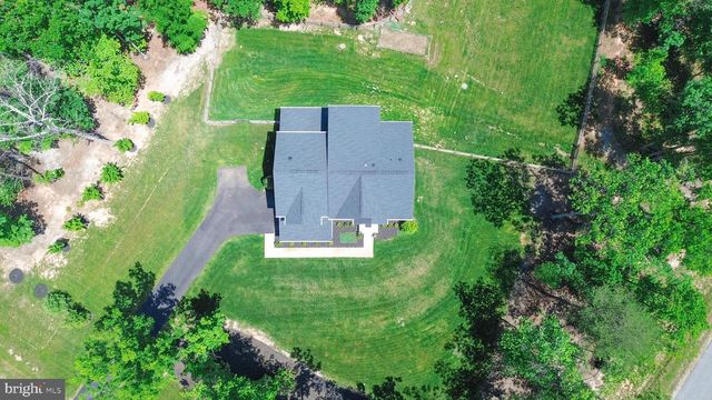 8525 LAROQUE RUN DR, Fredericksburg, VA 22407