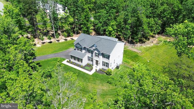 8525 LAROQUE RUN DR, Fredericksburg, VA 22407