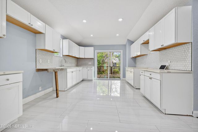 2805 HUBBARD Street, Jacksonville, FL 32206