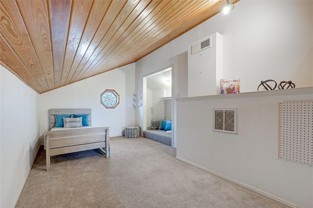 18205 Ridge RD, Lago Vista, TX 78645