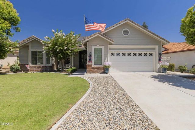 9906 Cinderella Avenue, Bakersfield, CA 93311