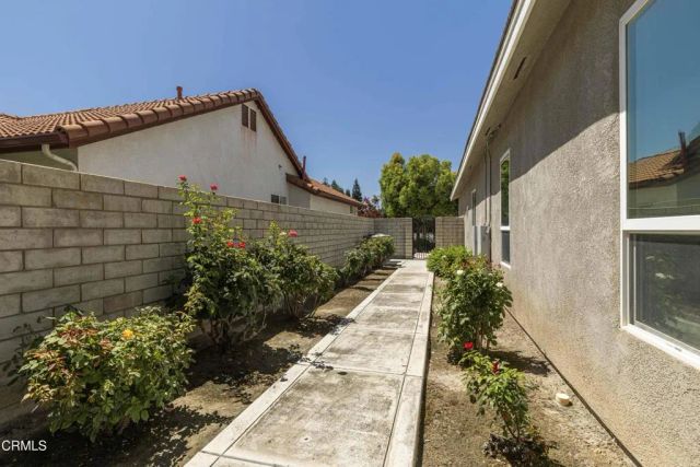 9906 Cinderella Avenue, Bakersfield, CA 93311