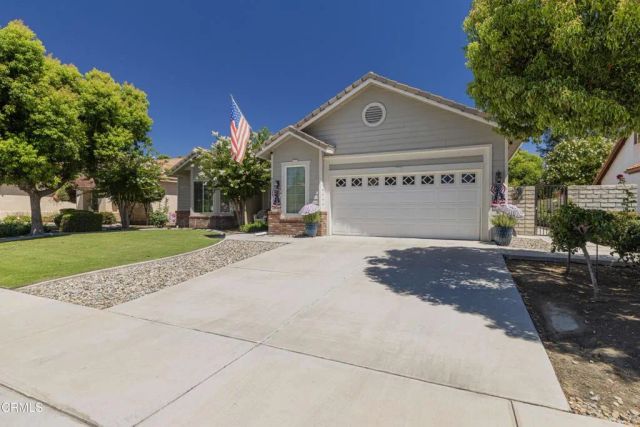 9906 Cinderella Avenue, Bakersfield, CA 93311
