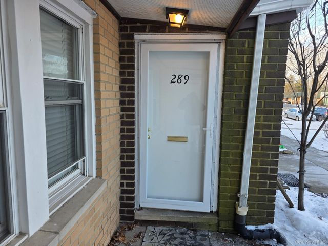 289 Artist Lake Drive, Middle Island, NY 11953