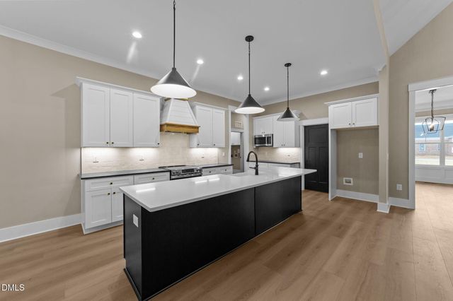 2590 Lassiter Road, Four Oaks, NC 27524