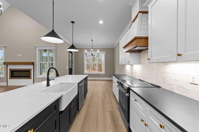 2590 Lassiter Road, Four Oaks, NC 27524