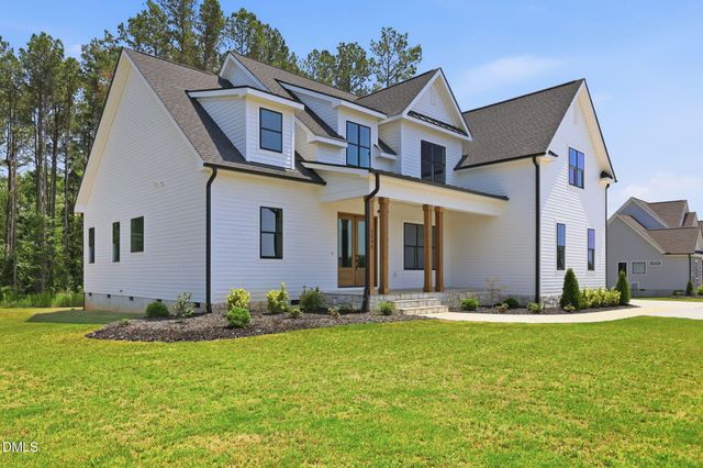2590 Lassiter Road, Four Oaks, NC 27524