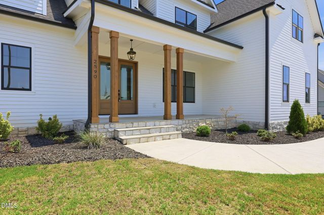 2590 Lassiter Road, Four Oaks, NC 27524