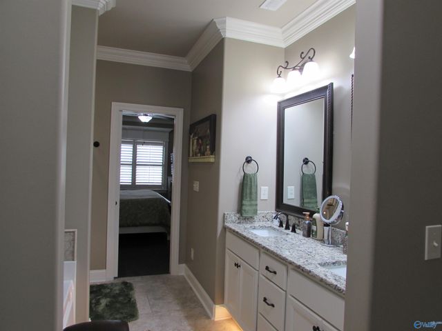 179 Somerton Drive, Huntsville, AL 35811