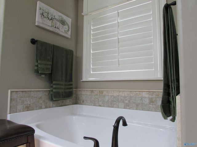 179 Somerton Drive, Huntsville, AL 35811