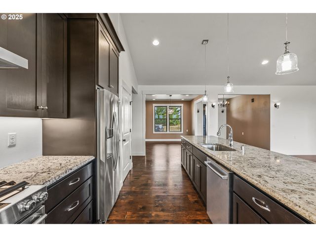 188 BIRCHFIELD Pkwy, Onalaska, WA 98570