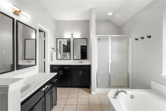 518 Valarie Lane, Midlothian, TX 76065