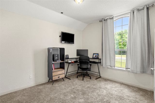 518 Valarie Lane, Midlothian, TX 76065