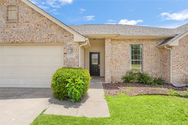 518 Valarie Lane, Midlothian, TX 76065