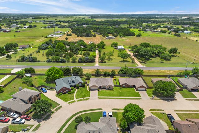 518 Valarie Lane, Midlothian, TX 76065