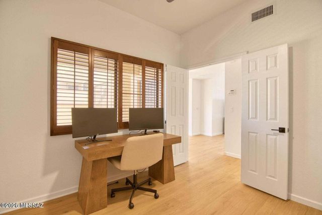 1148 E Camino Diestro, Oro Valley, AZ 85704