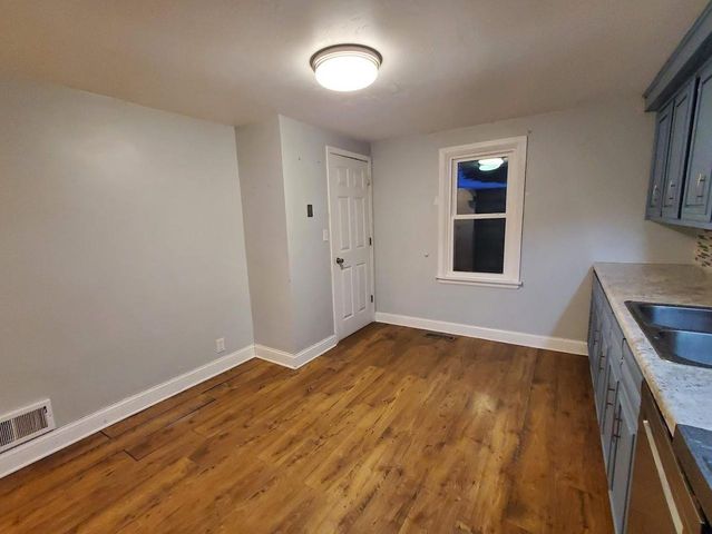 1405 S WALDEN AVENUE, Appleton, WI 54915