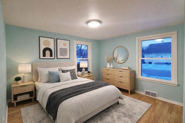 1405 S WALDEN AVENUE, Appleton, WI 54915