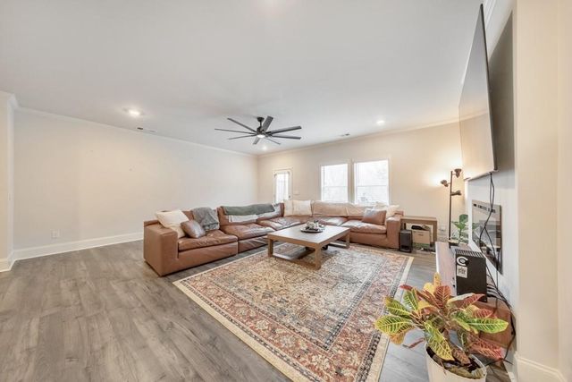 337 Vista Lane, Woodstock, GA 30189