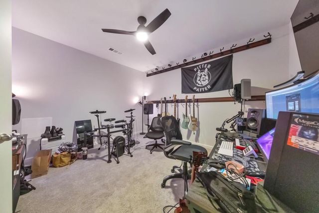 337 Vista Lane, Woodstock, GA 30189