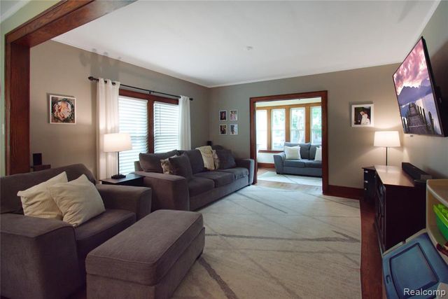 34 Moser Place, Mount Clemens, MI 48043