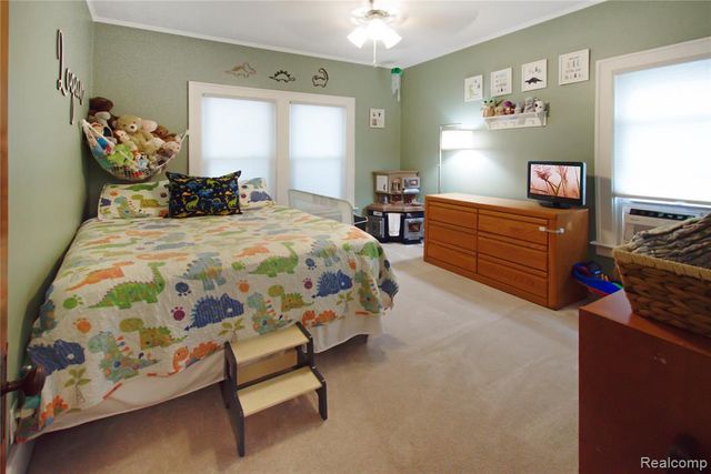 34 Moser Place, Mount Clemens, MI 48043