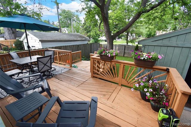 34 Moser Place, Mount Clemens, MI 48043