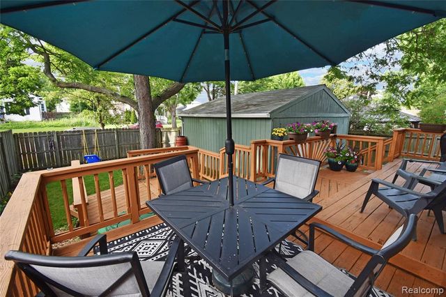 34 Moser Place, Mount Clemens, MI 48043