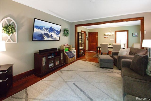 34 Moser Place, Mount Clemens, MI 48043