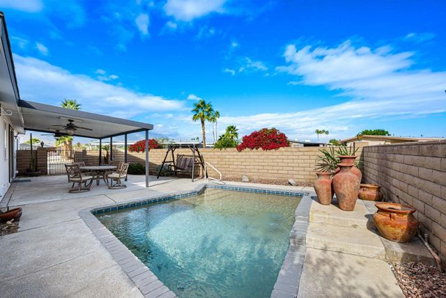 39759 Manzanita Drive, Palm Desert, CA 92260