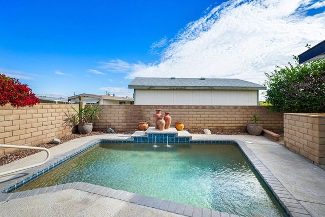 39759 Manzanita Drive, Palm Desert, CA 92260