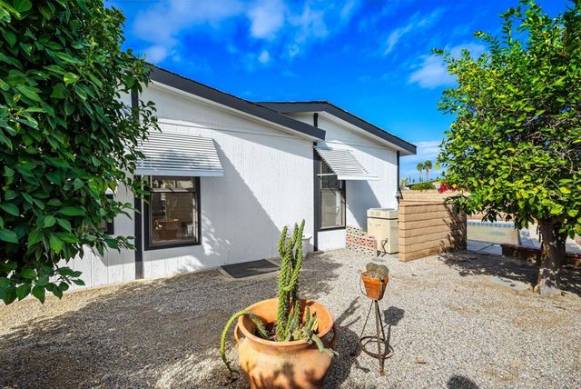 39759 Manzanita Drive, Palm Desert, CA 92260