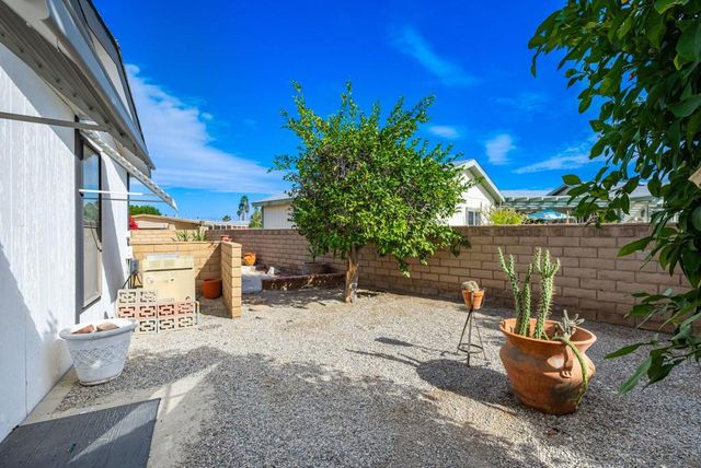 39759 Manzanita Drive, Palm Desert, CA 92260