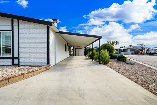 39759 Manzanita Drive, Palm Desert, CA 92260