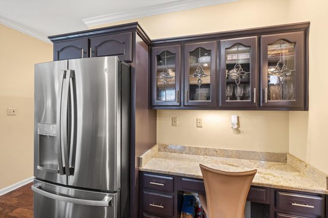 1560 QUAIL POINTE CIR E, Memphis, TN 38120