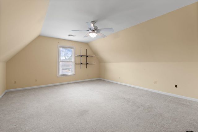 1560 QUAIL POINTE CIR E, Memphis, TN 38120