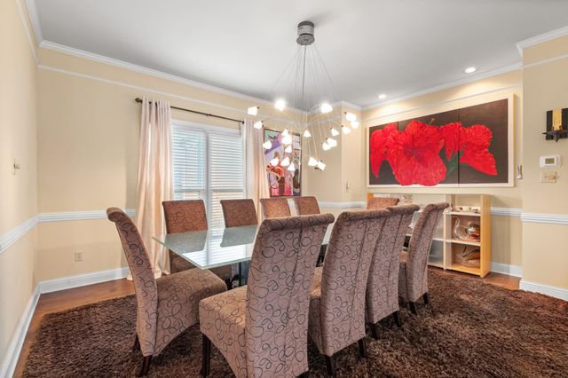 1560 QUAIL POINTE CIR E, Memphis, TN 38120