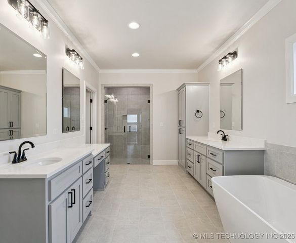 11014 N 81st East Place, Owasso, OK 74055