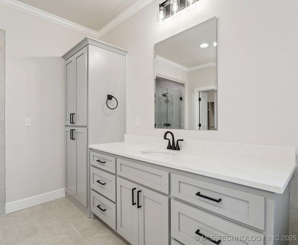 11014 N 81st East Place, Owasso, OK 74055