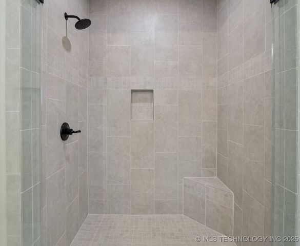 11014 N 81st East Place, Owasso, OK 74055